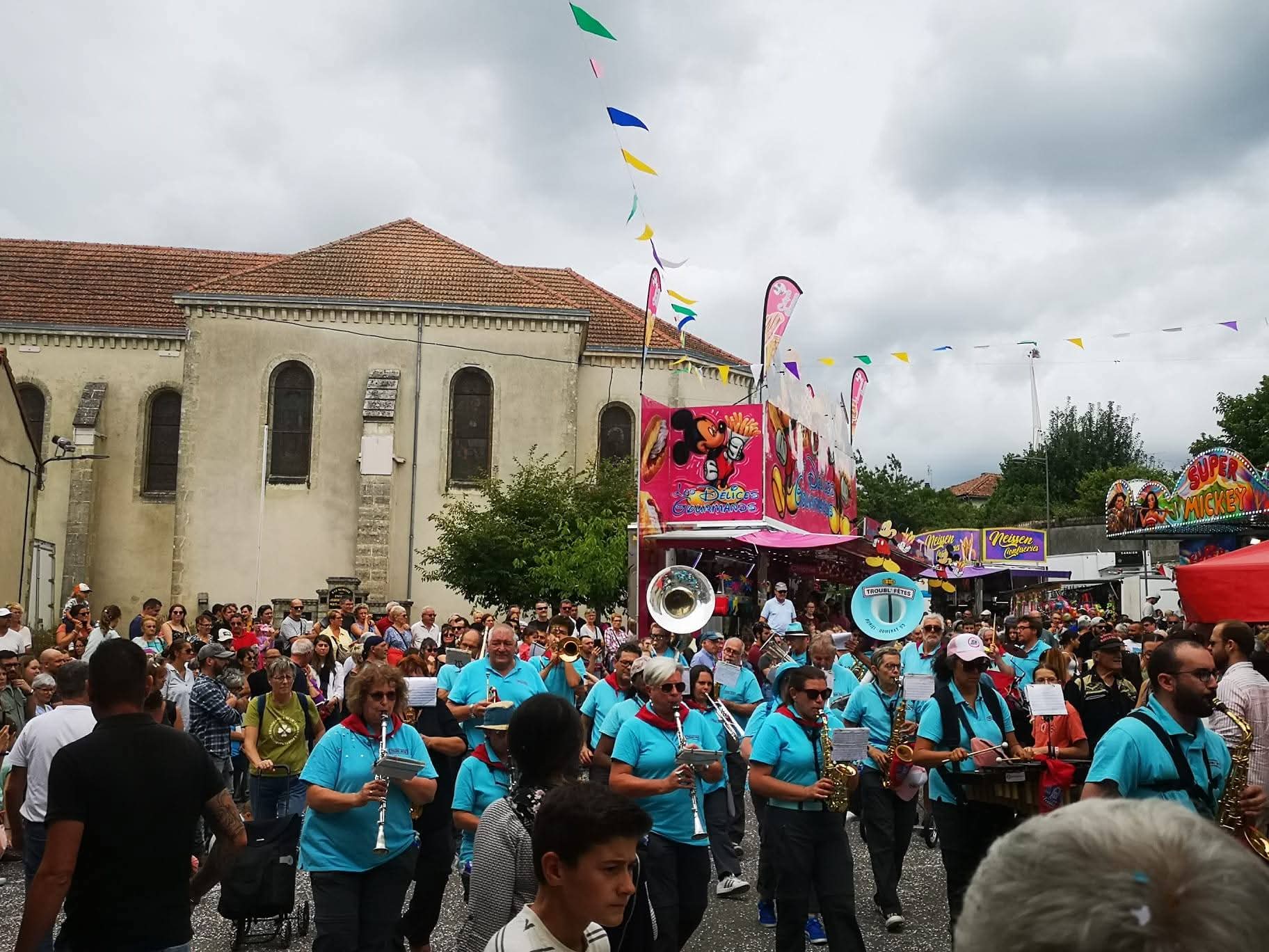 Troubl Fêtes d916